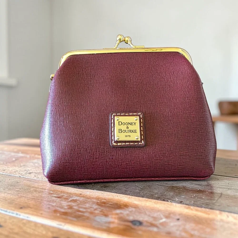 Rare Dooney & Bourke Cranberry Saffiano Large Framed Coin Purse NWT - Picture 3 of 16